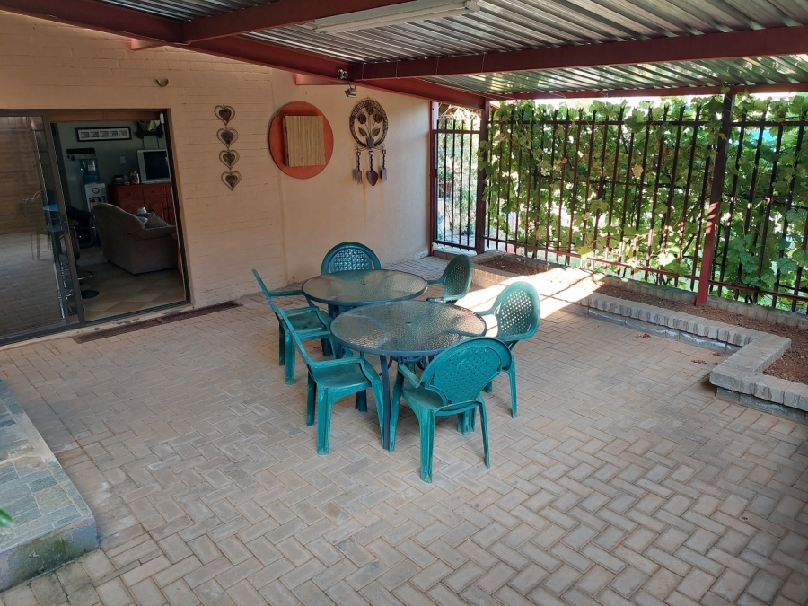 3 Bedroom Property for Sale in Uitsig Free State